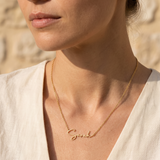 LAURA - NAAMKETTING
